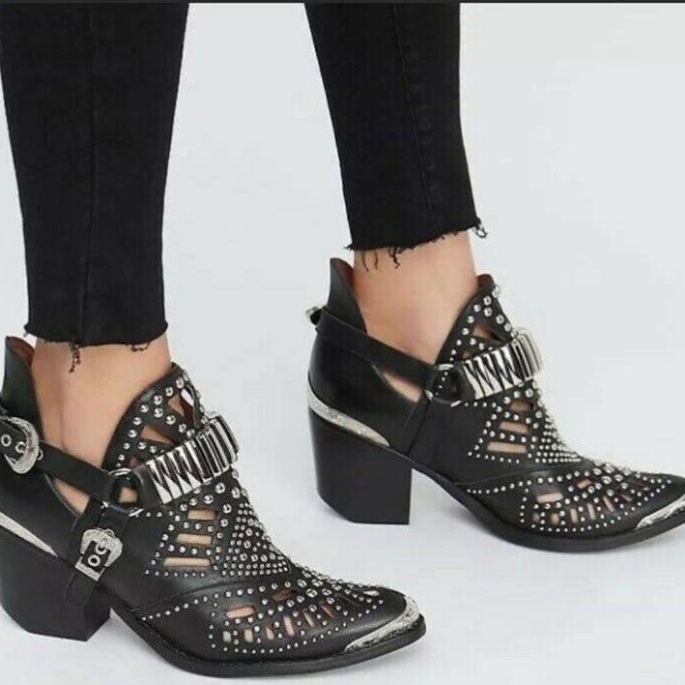 ***FOUND***Jeffrey Campbell Calhoun 8.5W or 9W